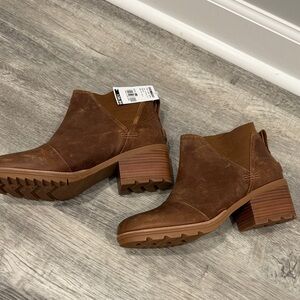 Sorel Tan Ankle Booties